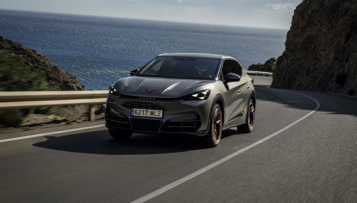 Cupra Tavascan: al via agli ordini in Italia in quattro versioni da 51.850 euro - Foto 32 di 45