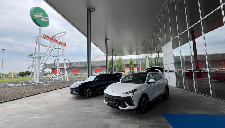 Debutta Forthing Italia: abbiamo provato il crossover ed il monovolume - Foto 1 di 111