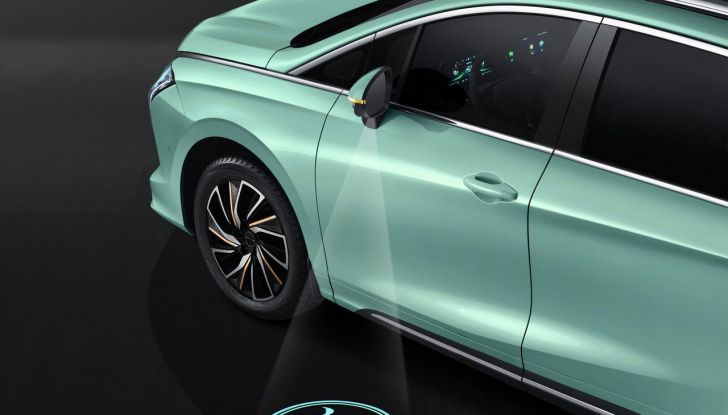 Debutta Forthing Italia: abbiamo provato il crossover ed il monovolume - Foto 25 di 111