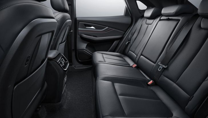 Debutta Forthing Italia: abbiamo provato il crossover ed il monovolume - Foto 49 di 111