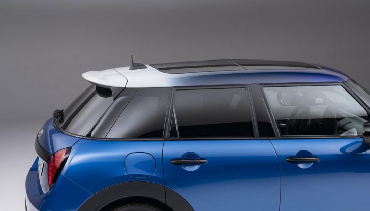 Mini Cooper 5 porte: caratteristiche, design, abitacolo, allestimenti, motori e prestazioni - Foto 18 di 31