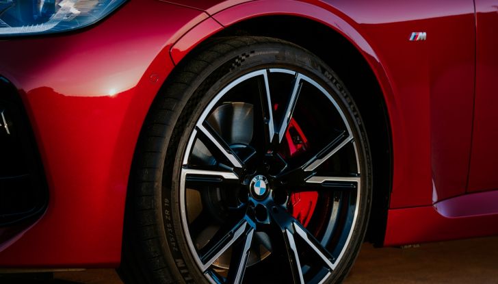 Nuova BMW Serie 2 Coupé: caratteristiche, design, abitacolo, motori, versioni e prestazioni - Foto 15 di 23