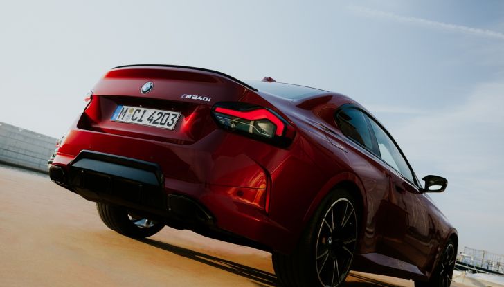 Nuova BMW Serie 2 Coupé: caratteristiche, design, abitacolo, motori, versioni e prestazioni - Foto 18 di 23