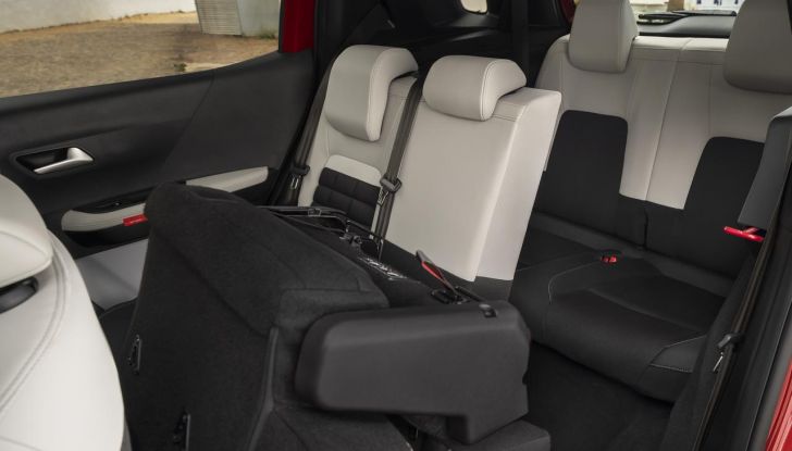 Nuova Citroën C3 Aircross: caratteristiche, design, abitacolo, motori, allestimenti e prezzi - Foto 20 di 46