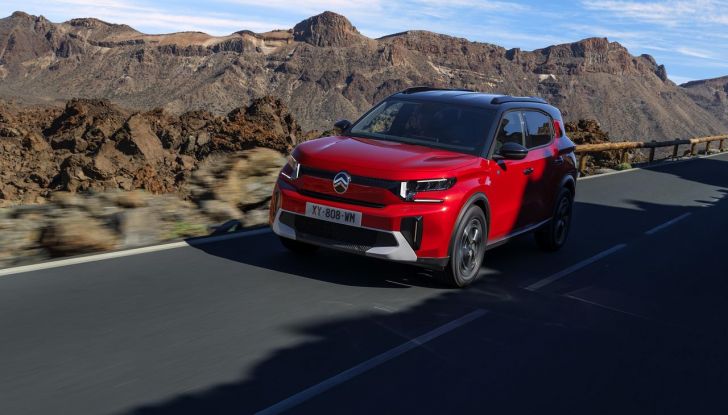 Nuova Citroën C3 Aircross: caratteristiche, design, abitacolo, motori, allestimenti e prezzi - Foto 23 di 46