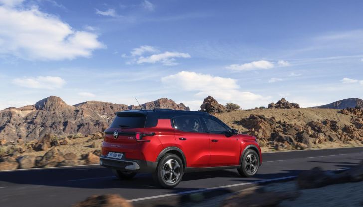 Nuova Citroën C3 Aircross: caratteristiche, design, abitacolo, motori, allestimenti e prezzi - Foto 7 di 46