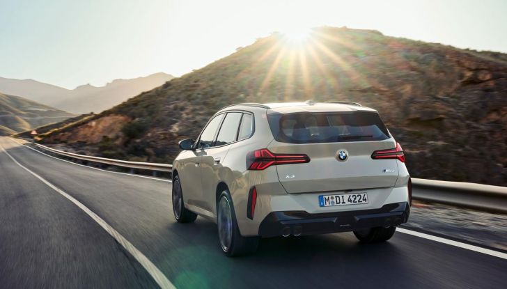 Nuovo BMW X3: caratteristiche, design, abitacolo, versioni e motori - Foto 26 di 94