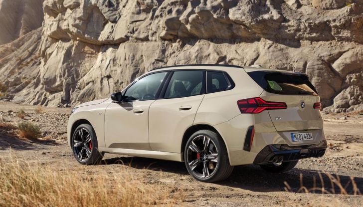 Nuovo BMW X3: caratteristiche, design, abitacolo, versioni e motori - Foto 86 di 94