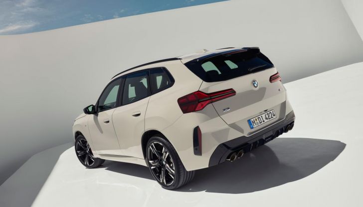 Nuovo BMW X3: caratteristiche, design, abitacolo, versioni e motori - Foto 65 di 94