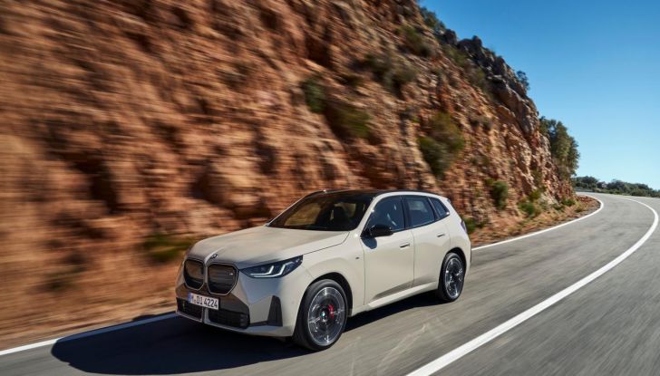 Nuovo BMW X3: caratteristiche, design, abitacolo, versioni e motori - Foto 33 di 94