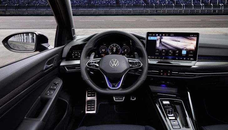 Volkswagen Golf R 2024: caratteristiche, design, abitacolo, versioni, motore e prestazioni - Foto 53 di 116
