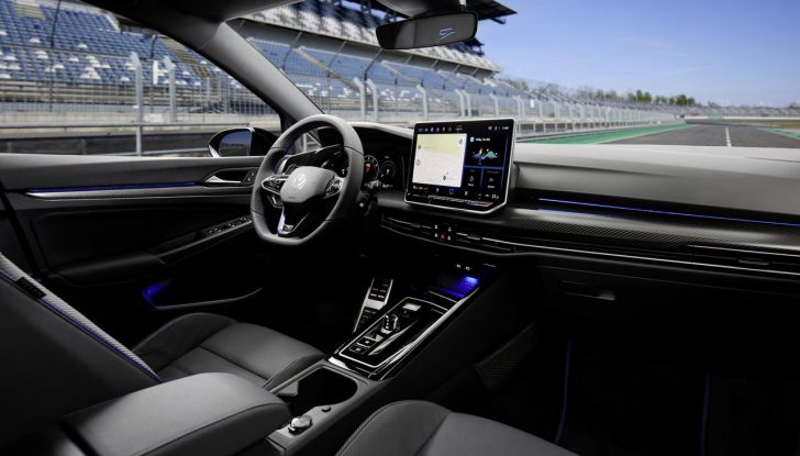 Volkswagen Golf R 2024