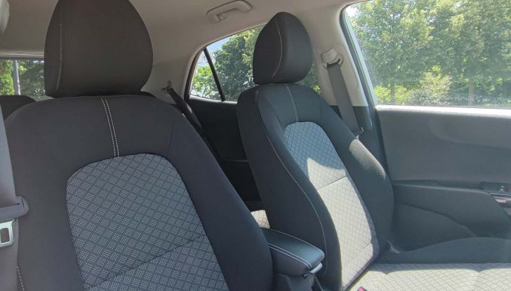 Kia Picanto 2024: prova su strada, consumi e prezzi della city car sudcoreana - Foto 8 di 20