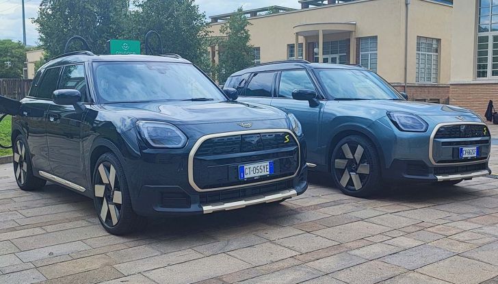 Mini Countryman E e SE ALL4 2024: prova su strada del SUV nelle versioni elettriche - Foto 10 di 26