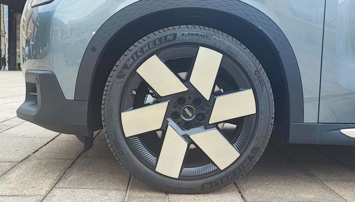 Mini Countryman E e SE ALL4 2024: prova su strada del SUV nelle versioni elettriche - Foto 11 di 26