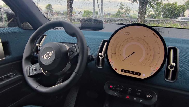 Mini Countryman E e SE ALL4 2024: prova su strada del SUV nelle versioni elettriche - Foto 2 di 26