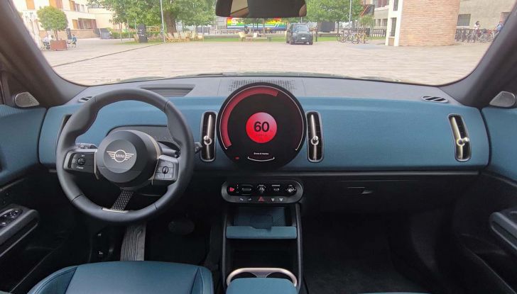 Mini Countryman E e SE ALL4 2024: prova su strada del SUV nelle versioni elettriche - Foto 20 di 26