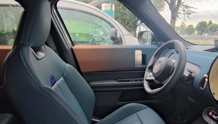 Mini Countryman E e SE ALL4 2024: prova su strada del SUV nelle versioni elettriche - Foto 3 di 26