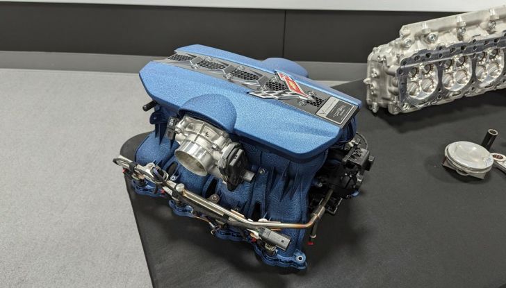 Chevrolet Corvette ZR1 2025: caratteristiche, design, abitacolo, motore, prestazioni e versioni - Foto 97 di 99