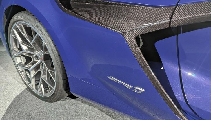 Chevrolet Corvette ZR1 2025: caratteristiche, design, abitacolo, motore, prestazioni e versioni - Foto 72 di 99