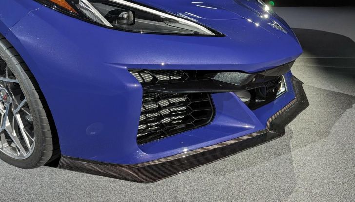Chevrolet Corvette ZR1 2025: caratteristiche, design, abitacolo, motore, prestazioni e versioni - Foto 73 di 99