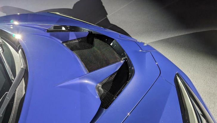 Chevrolet Corvette ZR1 2025: caratteristiche, design, abitacolo, motore, prestazioni e versioni - Foto 62 di 99