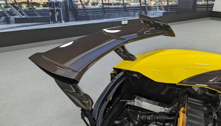 Chevrolet Corvette ZR1 2025: caratteristiche, design, abitacolo, motore, prestazioni e versioni - Foto 79 di 99