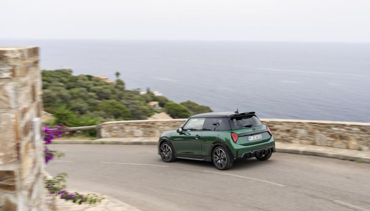 Mini Cooper S: debutta la nuova versione John Cooper Works - Foto 14 di 41