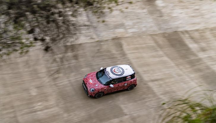 Mini John Cooper Works E: la prima JCW elettrica debutta in autunno - Foto 12 di 13