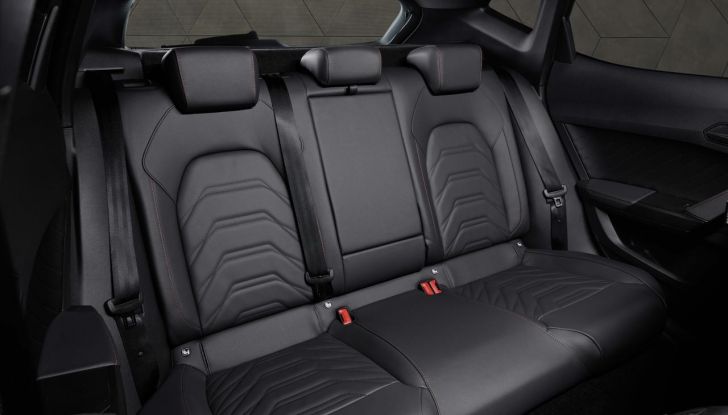 Nuova Cupra Formentor: debuttano due nuove motorizzazioni - Foto 28 di 49