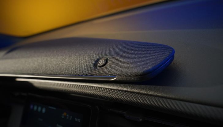 Nuova Ford Capri: caratteristiche, design, abitacolo, motori, versioni e autonomia - Foto 26 di 45