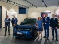 Nuova Lancia Ypsilon: consegnato il primo esemplare