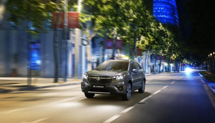 Nuova Suzuki S-Cross Hybrid: caratteristiche, dotazioni, motori, allestimenti e prezzi - Foto 20 di 23
