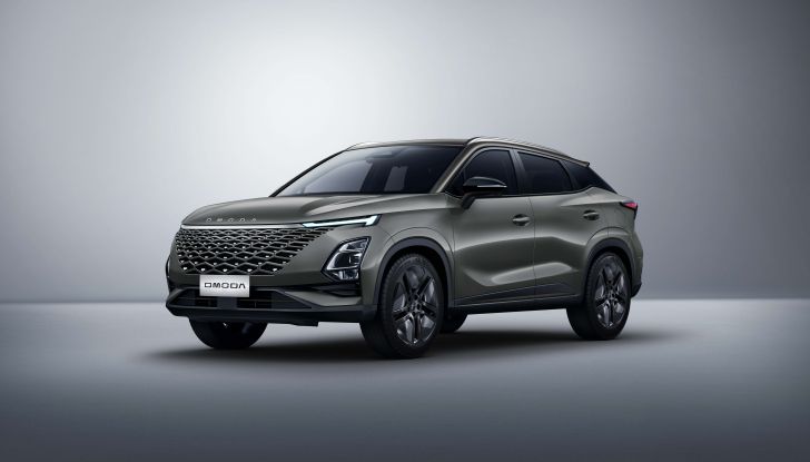 OMODA 5, caratteristiche tecniche e motori del nuovo SUV - Foto 21 di 27