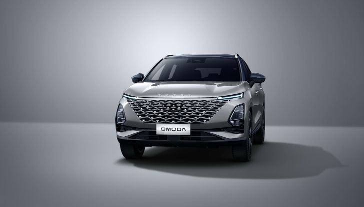 OMODA 5, caratteristiche tecniche e motori del nuovo SUV - Foto 7 di 27