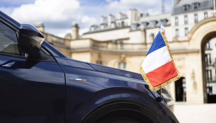 Renault Rafale: l’auto ufficiale della Presidenza della Repubblica francese - Foto 7 di 8