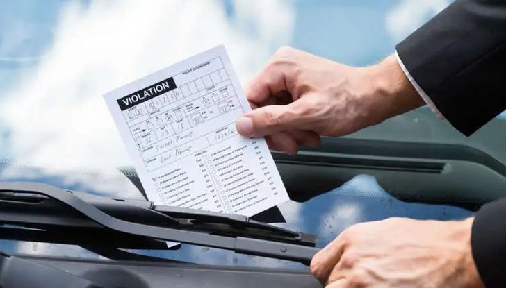 Revisione scaduta: costi, multe e tolleranza nel 2024 - Foto 11 di 12