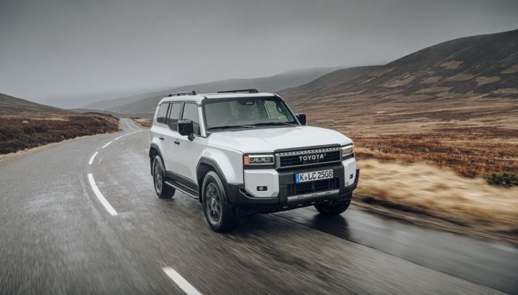 Nuovo Toyota Land Cruiser: si aprono gli ordini in Italia da 84.000 euro - Foto 11 di 16