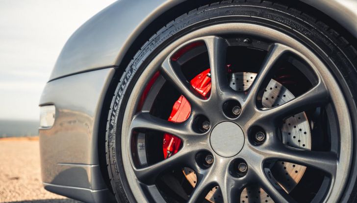 ABS macchina: cos’è e come funziona il sistema frenante - Foto 6 di 12