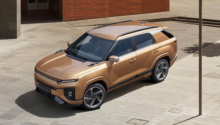 KG Mobility Actyon: caratteristiche, design, abitacolo, motori, versioni e prezzi - Foto 6 di 14