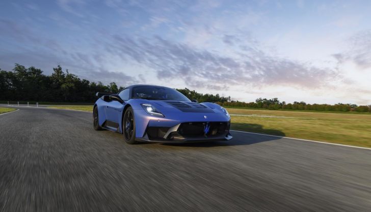 Maserati GT2 Stradale: caratteristiche, design, abitacolo, motore e prestazioni - Foto 43 di 51