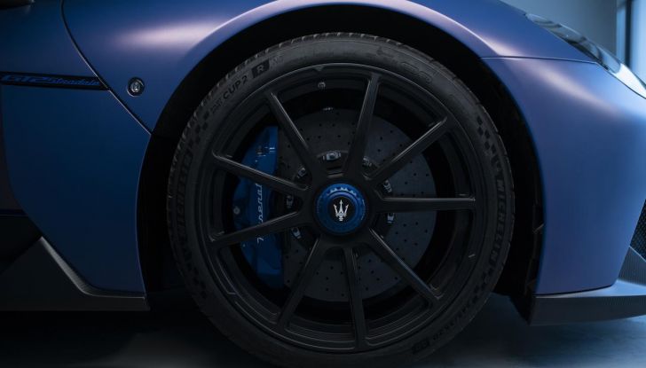 Maserati GT2 Stradale: caratteristiche, design, abitacolo, motore e prestazioni - Foto 11 di 51