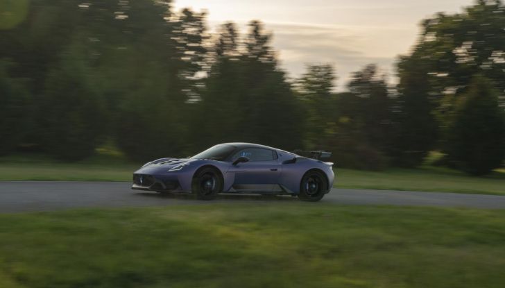 Maserati GT2 Stradale: caratteristiche, design, abitacolo, motore e prestazioni - Foto 27 di 51