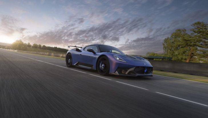 Maserati GT2 Stradale: caratteristiche, design, abitacolo, motore e prestazioni - Foto 46 di 51