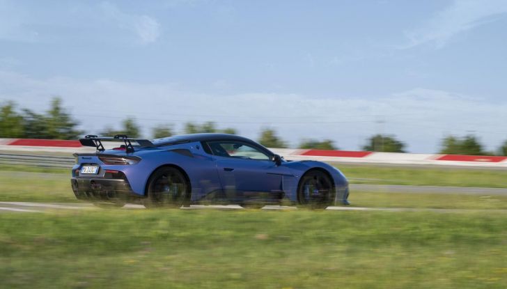 Maserati GT2 Stradale: caratteristiche, design, abitacolo, motore e prestazioni - Foto 49 di 51