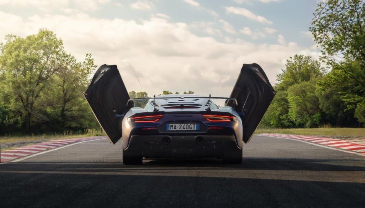 Maserati GT2 Stradale: caratteristiche, design, abitacolo, motore e prestazioni - Foto 38 di 51