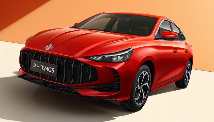 Nuova MG MG5: caratteristiche, design, abitacolo, versioni e motori - Foto 3 di 7