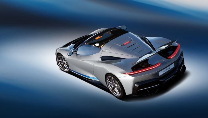 Pininfarina Battista Targamerica: caratteristiche, design, abitacolo, motori e prestazioni - Foto 14 di 31