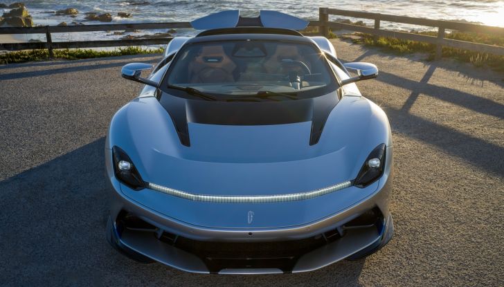 Pininfarina Battista Targamerica: caratteristiche, design, abitacolo, motori e prestazioni - Foto 18 di 31