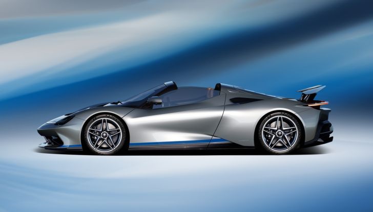 Pininfarina Battista Targamerica: caratteristiche, design, abitacolo, motori e prestazioni - Foto 3 di 31